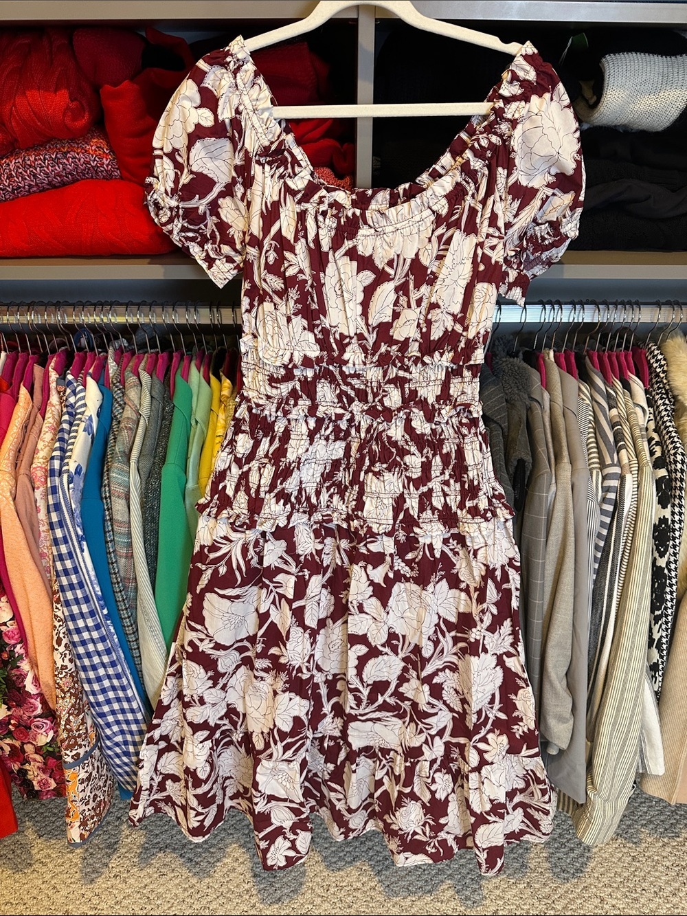 Time and Tru burgundy/white floral short sleeve smocked midi dress size XS NWT